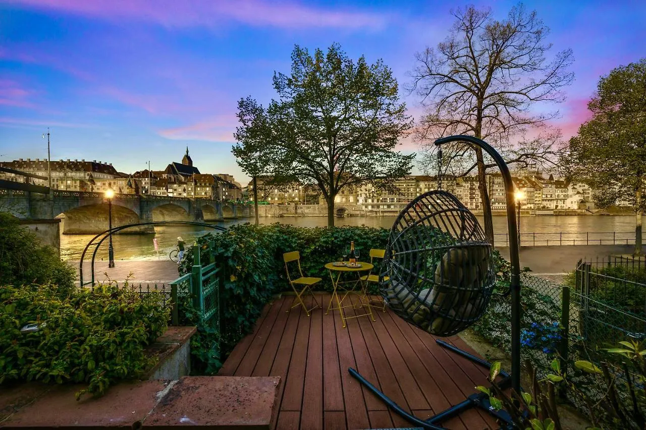 True Basel - Zentral I Terrasse Mit Rheinblick Apartment 0*,
